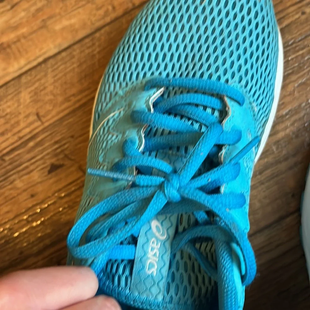 Asics Women's Sneakers in Vibrant Blue - Picture 3 of 5